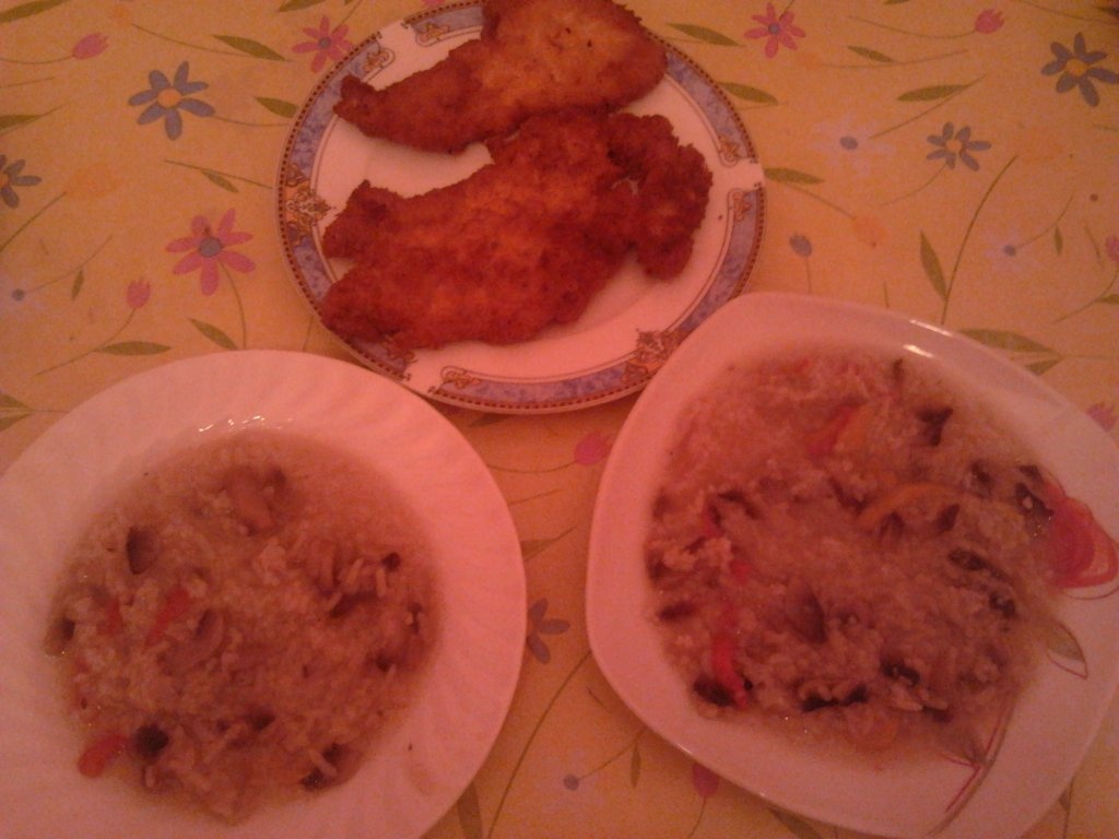 Orez cu ciuperci si ardei gras