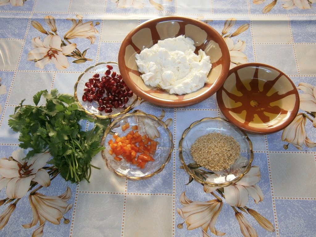 "Labaneh" cu coriandru verde si ardei iute