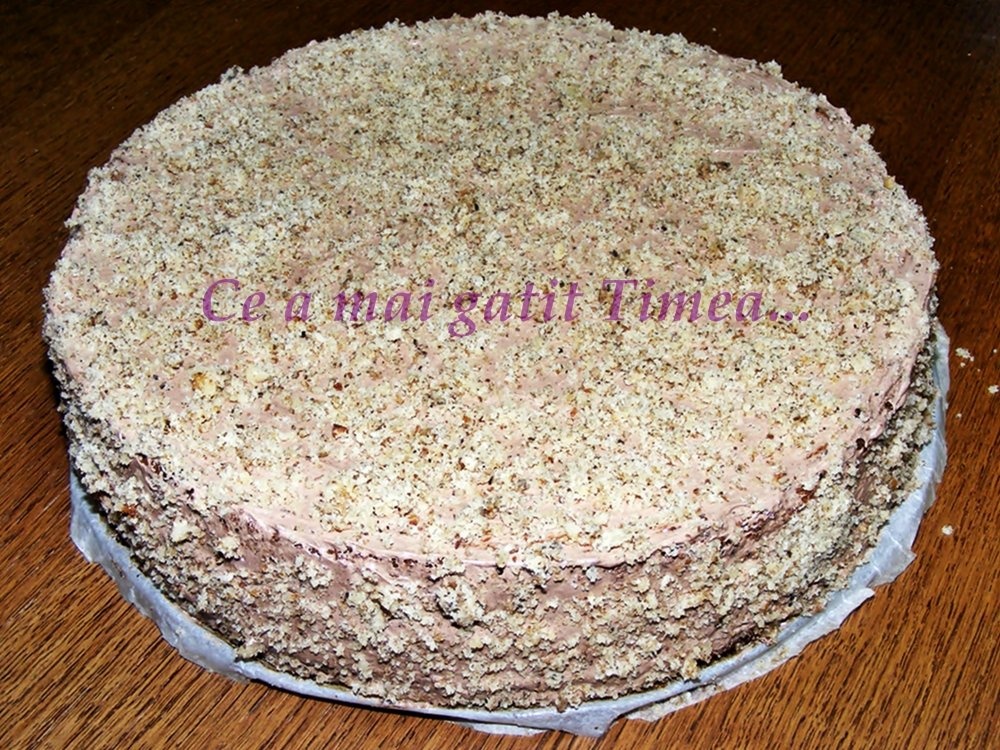 Tort cu nuca si cafea