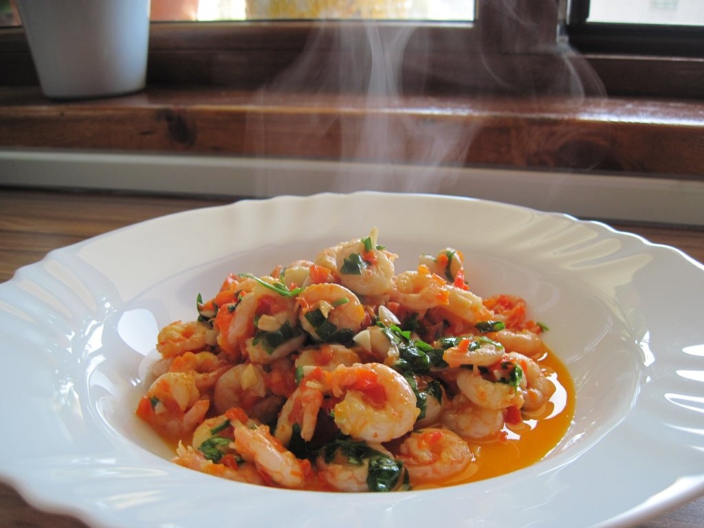 Creveti cu usturoi (reteta GoodFood)