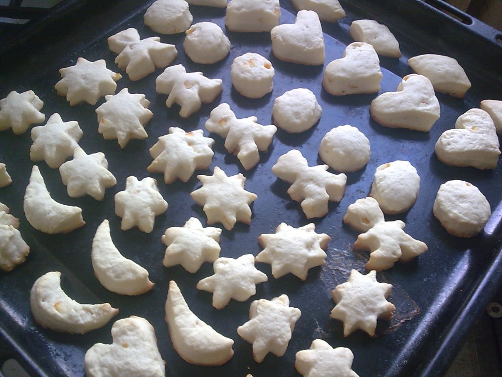 Biscuiti cu dulceata de coaja de portocale