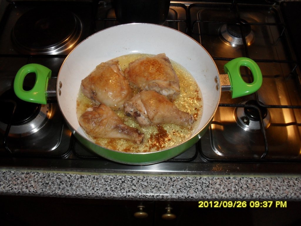 Pulpe de pui in sos picant