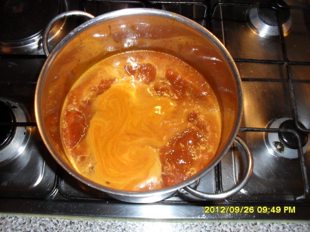 Pulpe de pui in sos picant