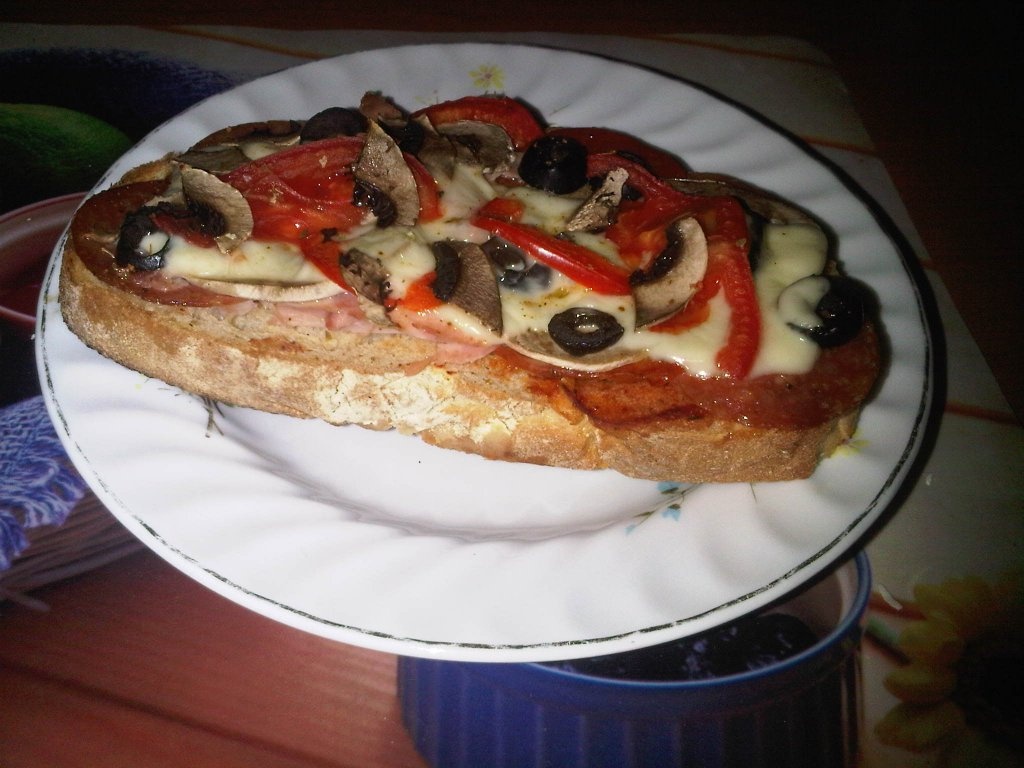 Pizza pe paine