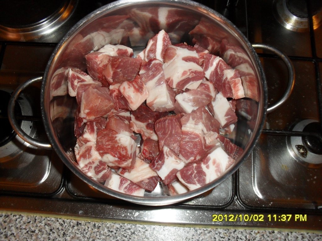 Friptura de porc sau "Pomana porcului",cu mamaliguta