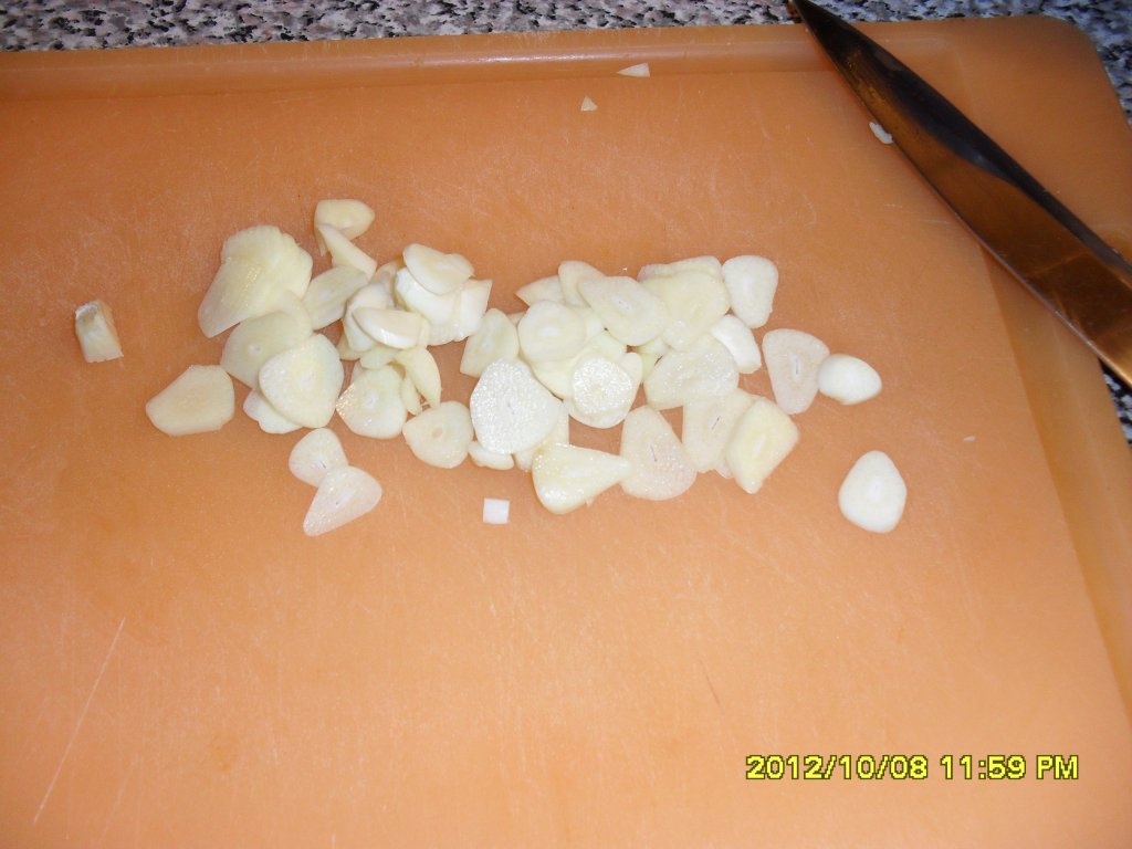 Spanac scazut cu lapte si ochi de ou