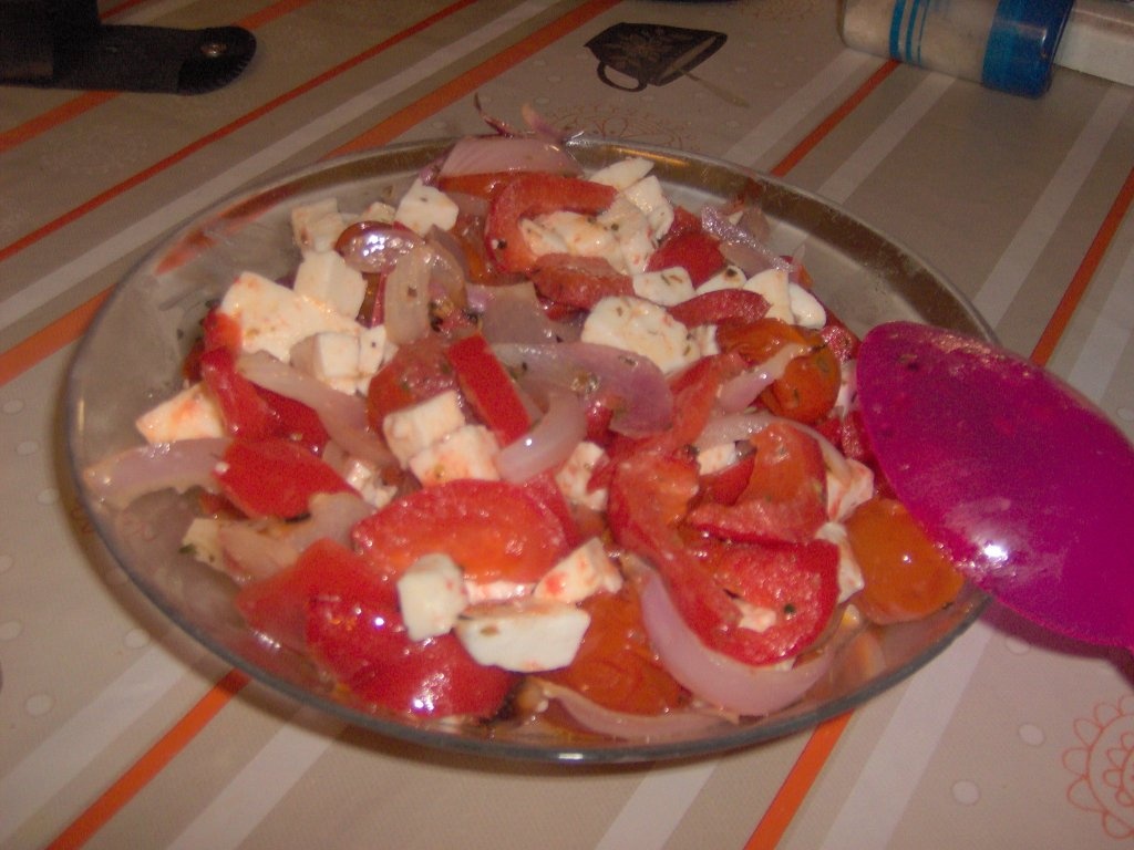 Salata calda de legume