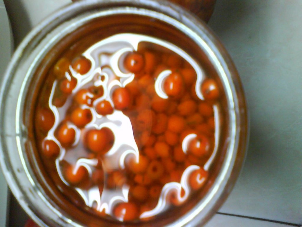 Catina cu miere de albine