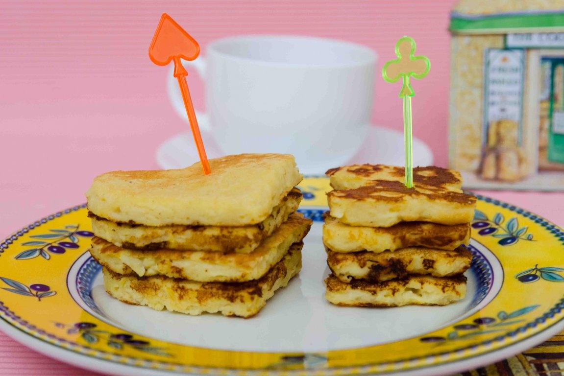 Clatite cu ricotta si mere (Ricotta apple pancakes)