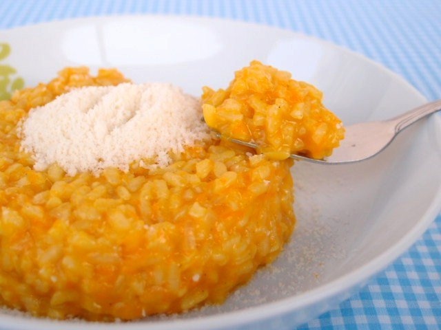 Risotto cu morcovi şi curry