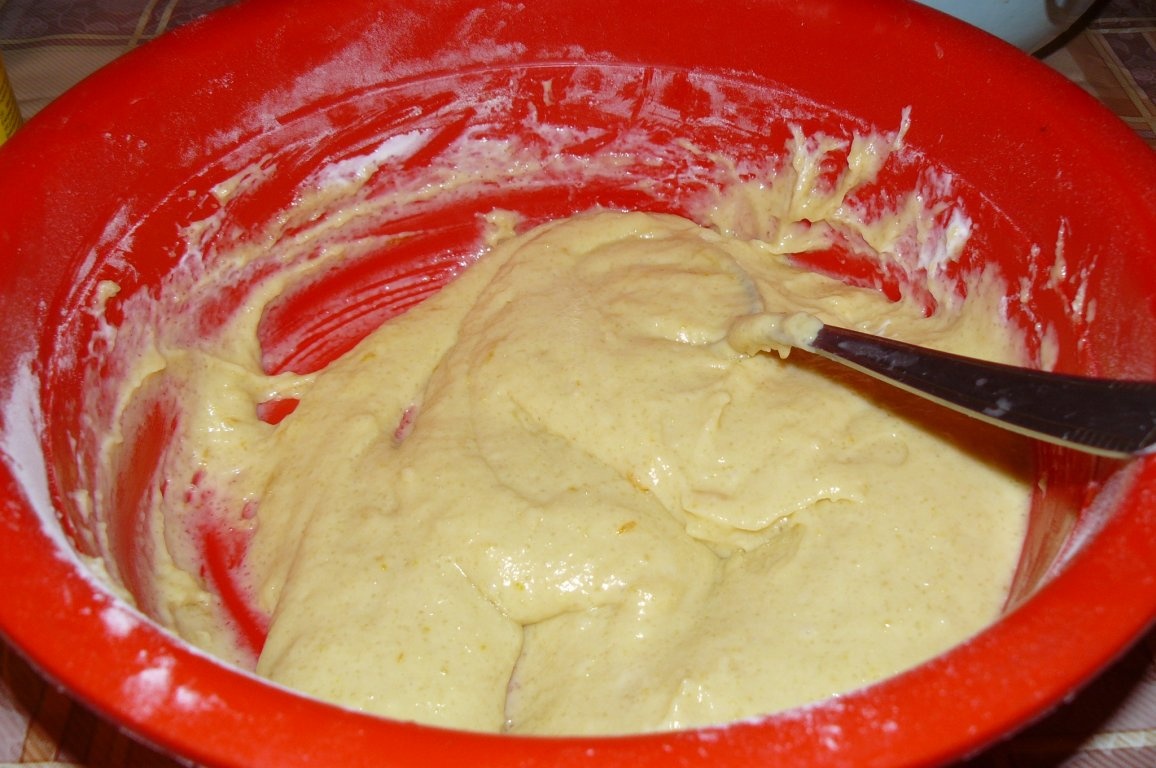 2 prăjituri rapide cu mere sau alte fructe