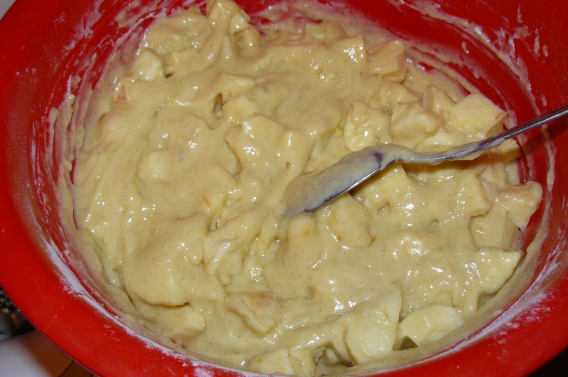 2 prăjituri rapide cu mere sau alte fructe