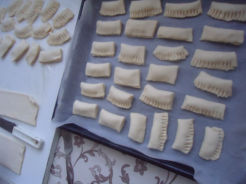 Pateuri cu branza de oi