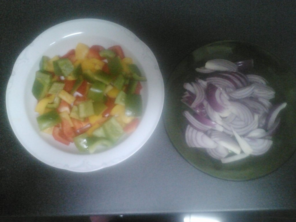 Muschi la cuptor in sos tiganesc