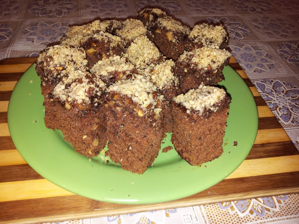 Negresa cu nuci si stafide