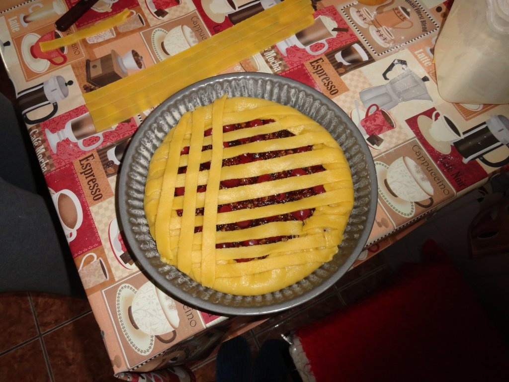 Tarta cu gem si nuca