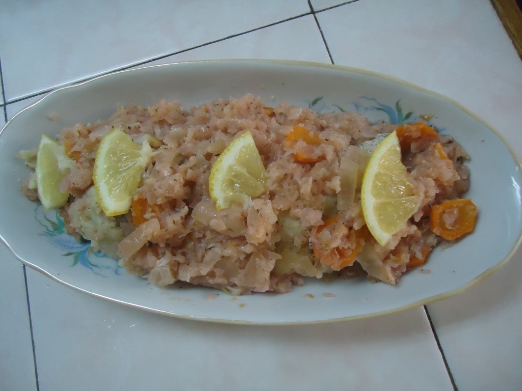 Rulou din merlucius la cuptor