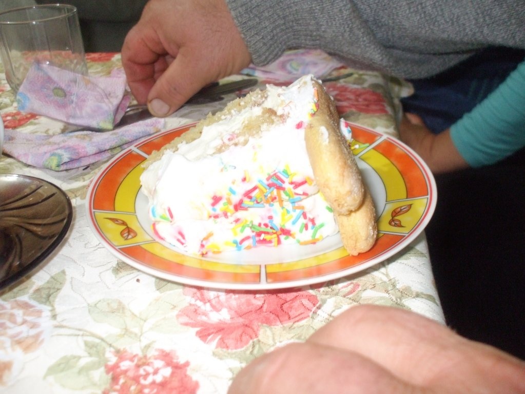 Tort butoi cu crema de vanilie