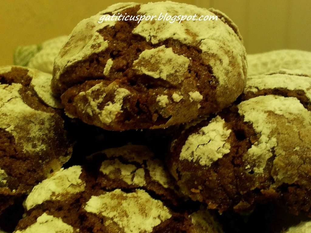 Chocolate crinkles