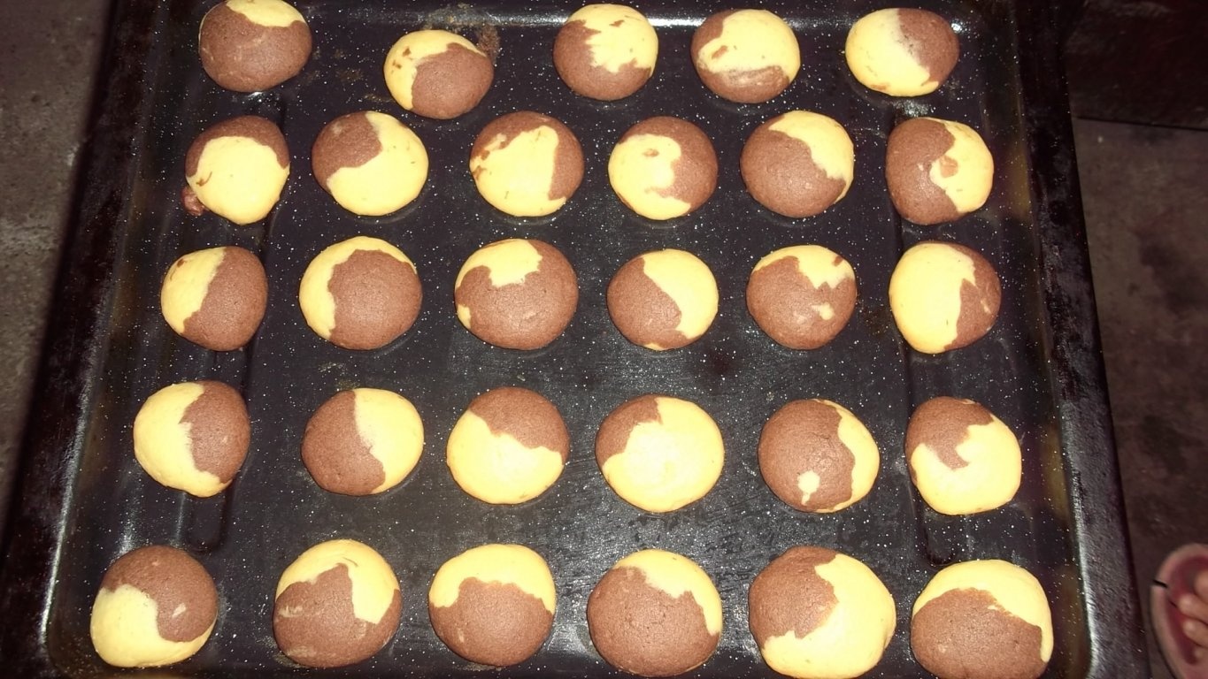 Fursecuri in doua culori