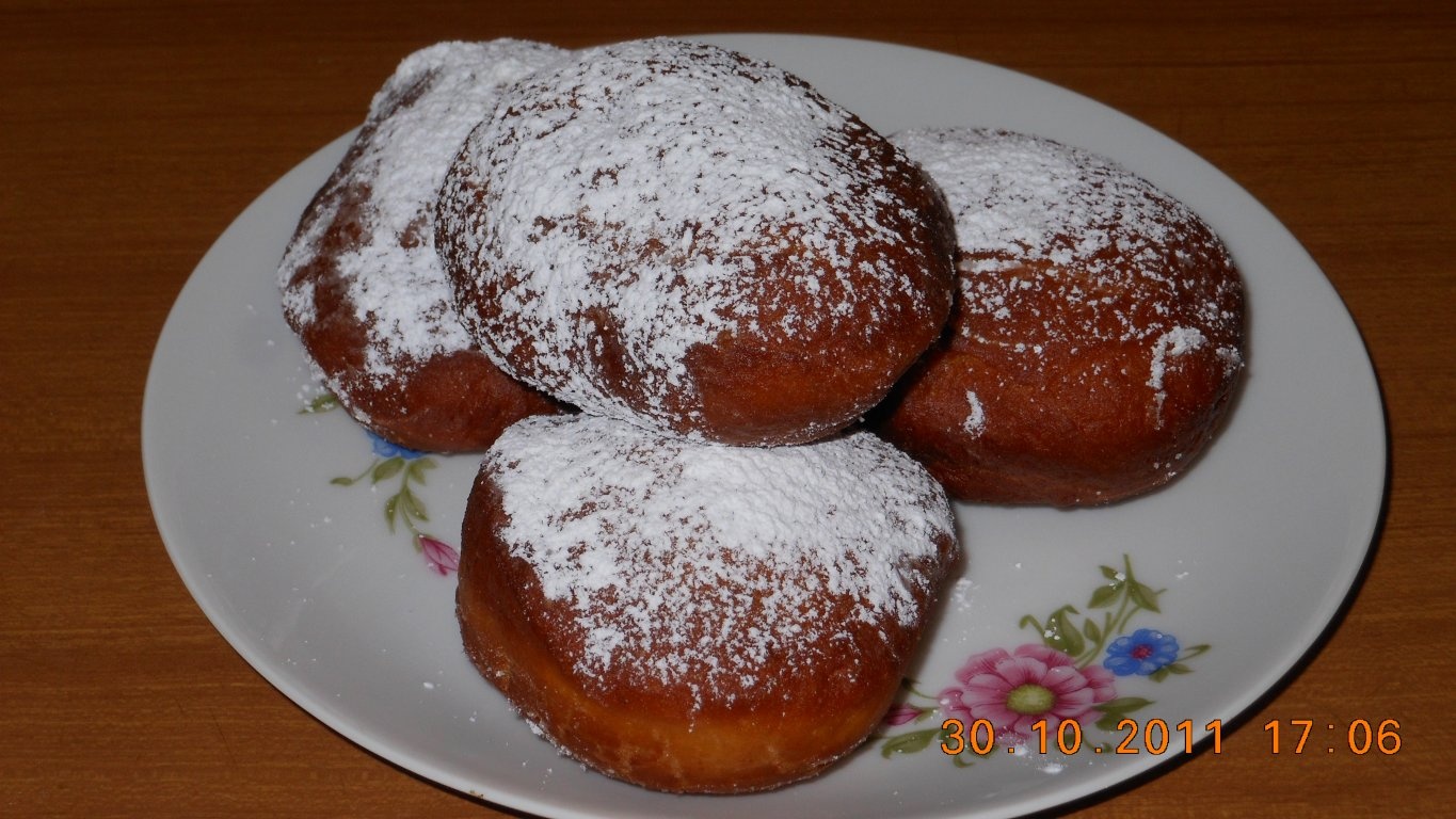 Gogosi pufoase cu smantana