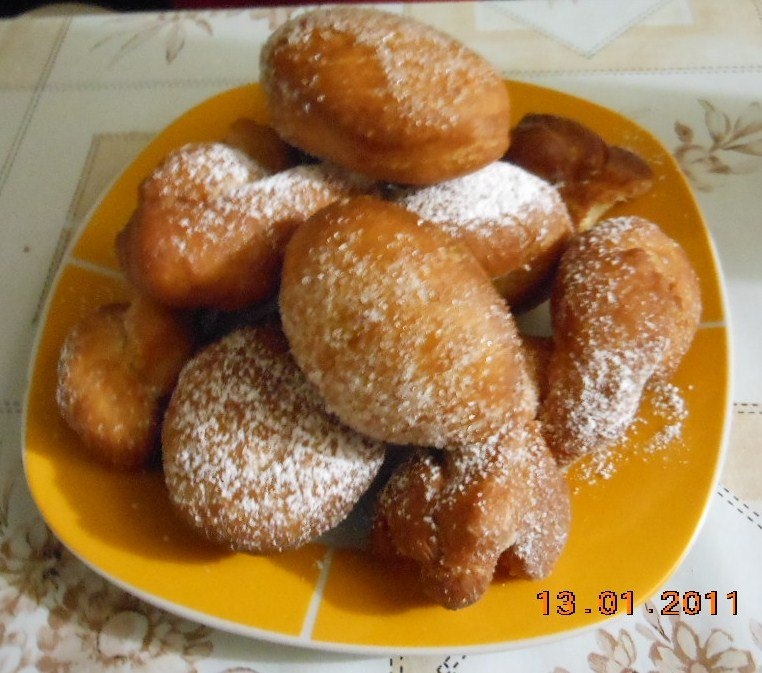 Gogosi pufoase cu smantana