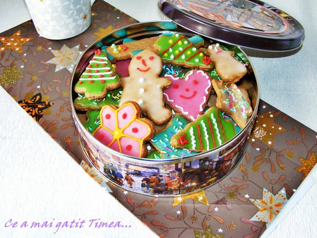 Biscuiti cu migdale si ciocolata