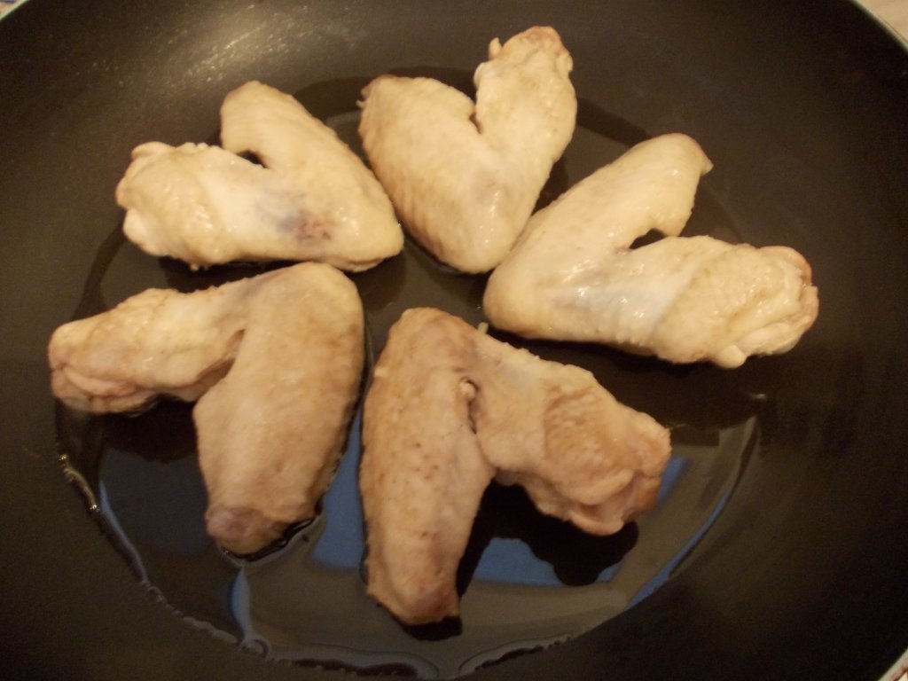 Tocanita cu aripioare de pui