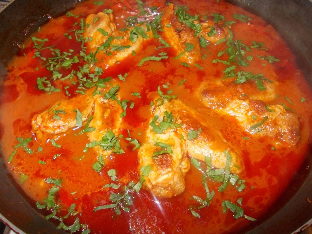 Tocanita cu aripioare de pui