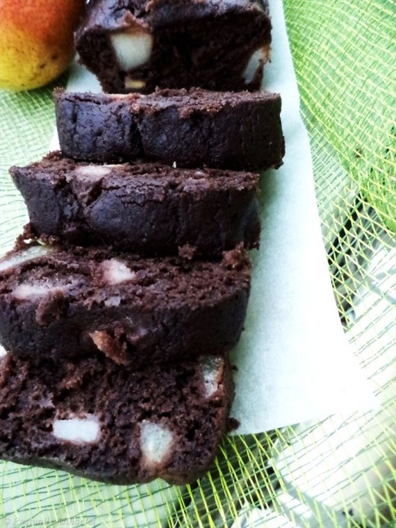 Chec cu pere si ciocolata, de post