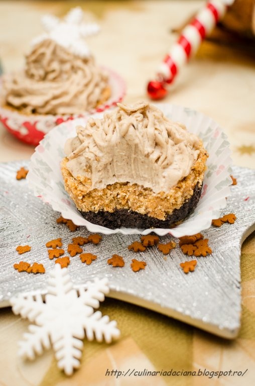 No-bake cupcake cu glazura de pireu de castane