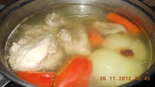 Supa de pui cu galuste