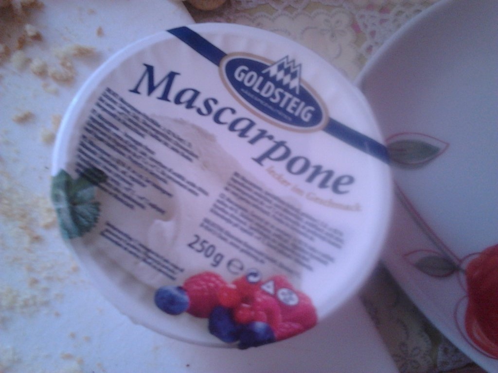 Pavesini cu capsuni si mascarpone