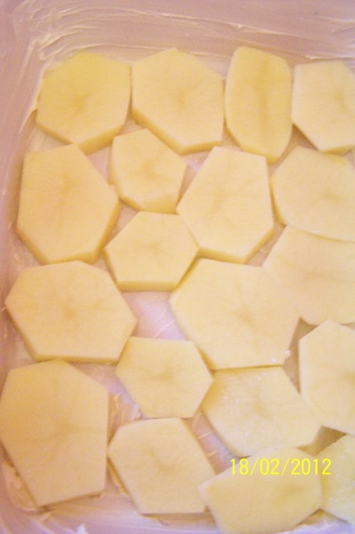 Cartofi cu smantana la cuptor