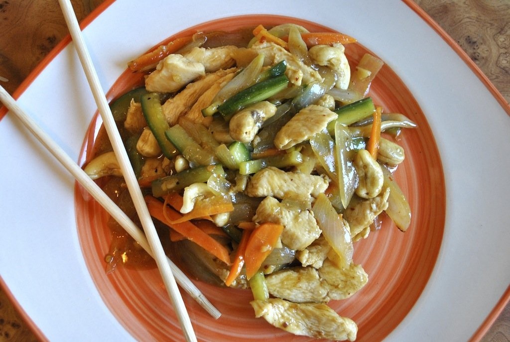 Pui Gong Bao (pui cu nuci de caju)