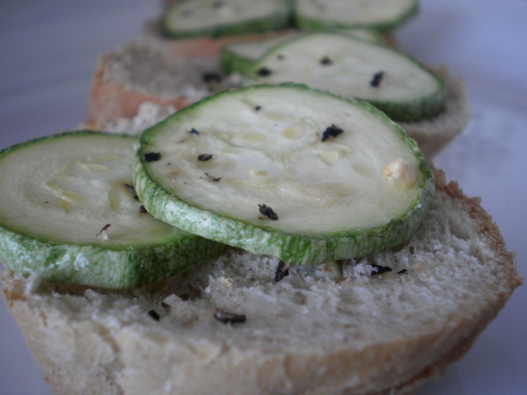 Bruschete cu dovlecel