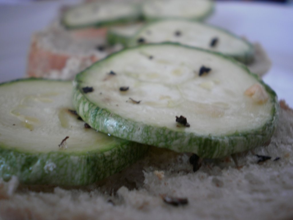 Bruschete cu dovlecel