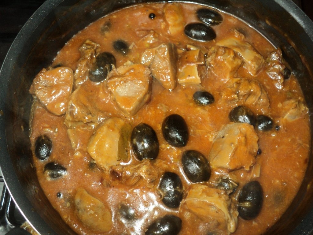 Limba de porc cu masline