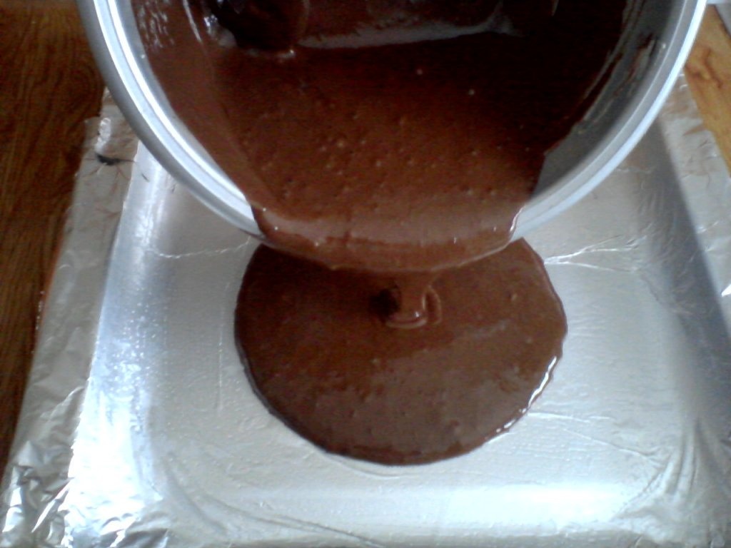 Rulada cu visine, frisca si ciocolata