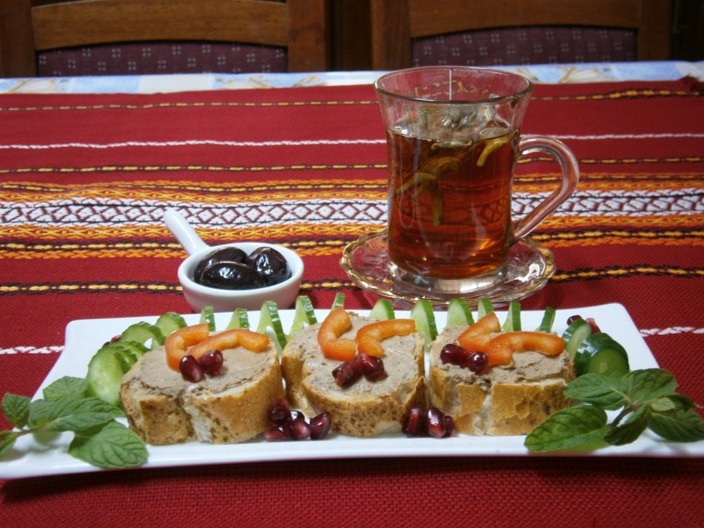 Ceai cu "maramieh"-Ceai cu Salvia officinalis