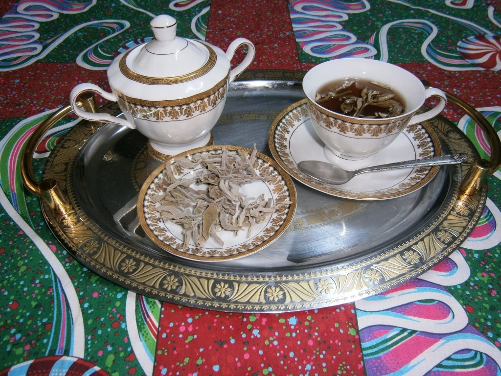 Ceai cu "maramieh"-Ceai cu Salvia officinalis