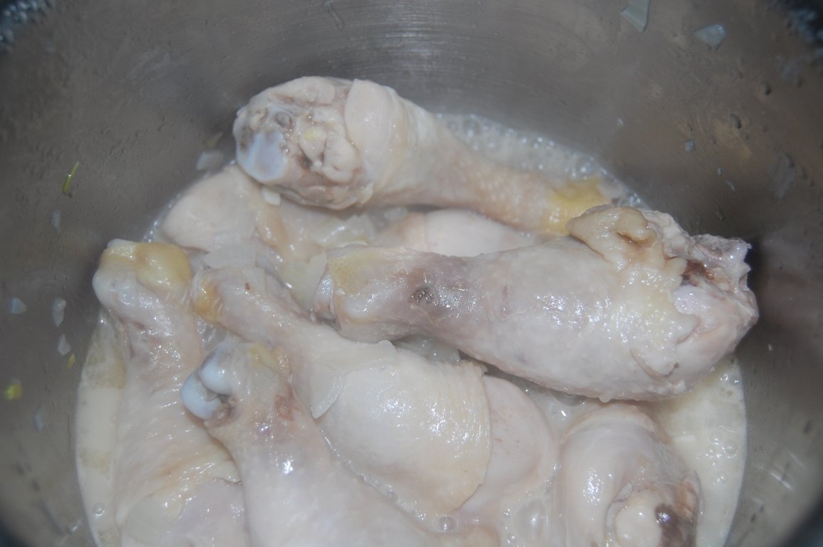 Mancarica de pui cu ciuperci