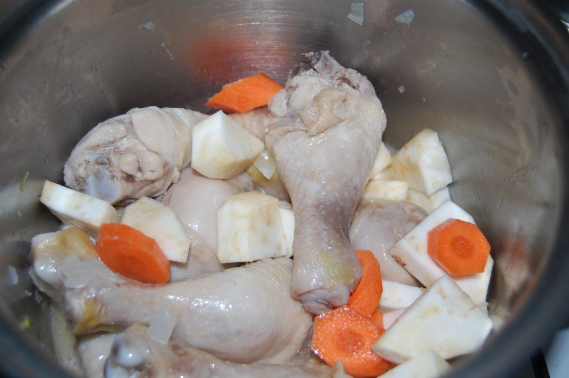 Mancarica de pui cu ciuperci