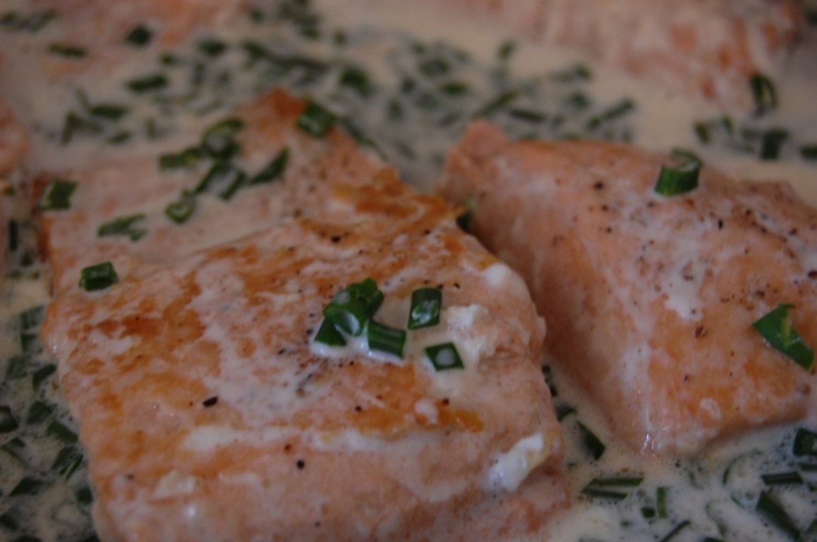 Somon cu sos de smantana/Garnitura de orez cu ciuperci