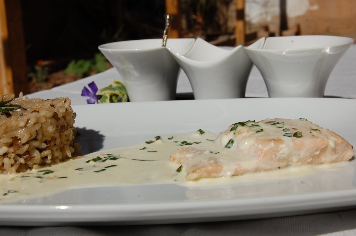 Somon cu sos de smantana/Garnitura de orez cu ciuperci