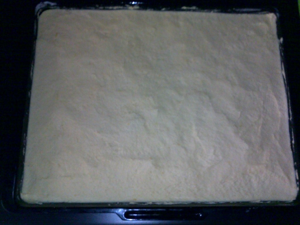 Prajitura cu gem si crema de nuci