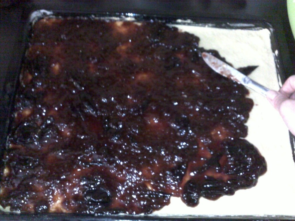 Prajitura cu gem si crema de nuci