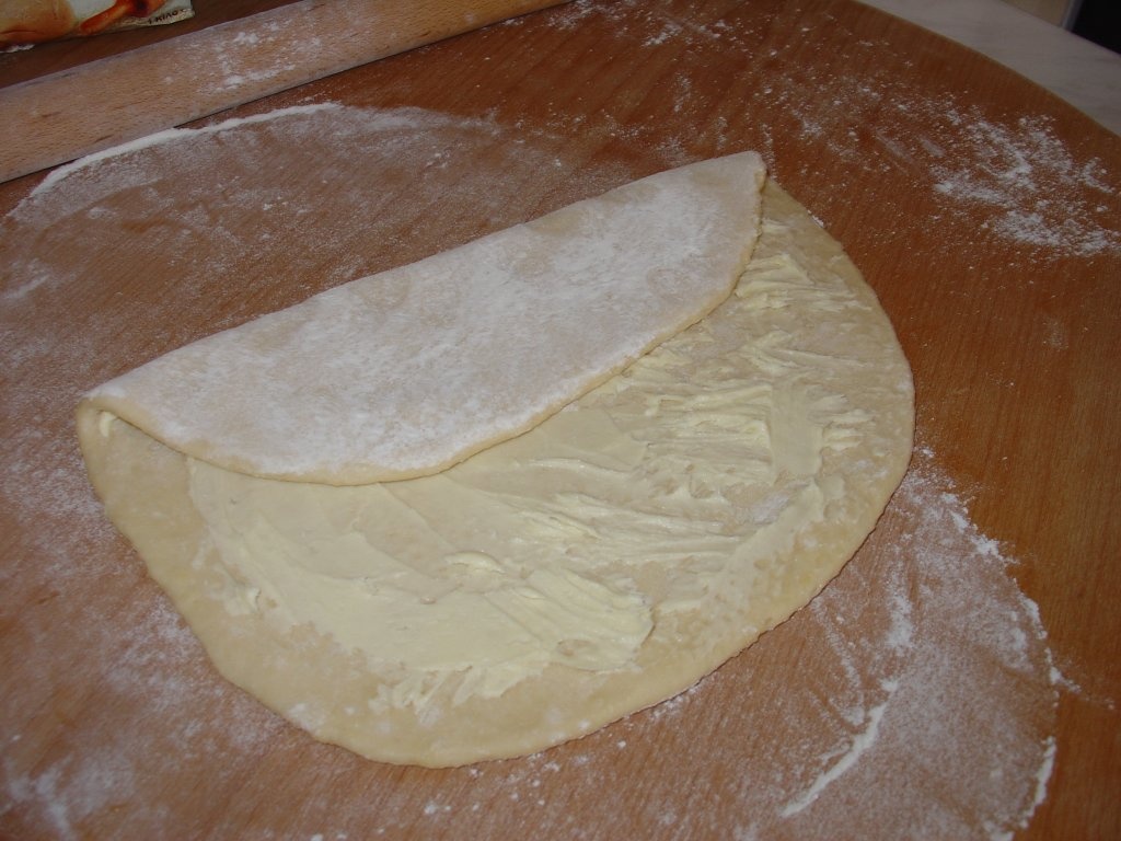 Strudel cu mere impletit