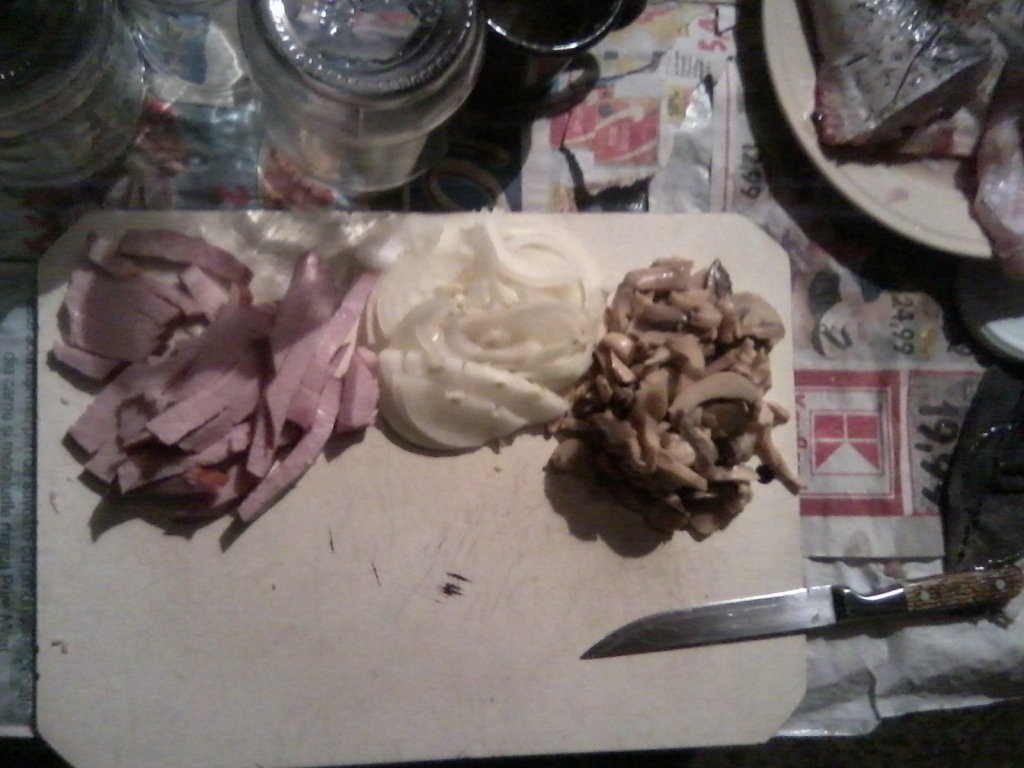 Tagliatelle cu sunca si ciuperci