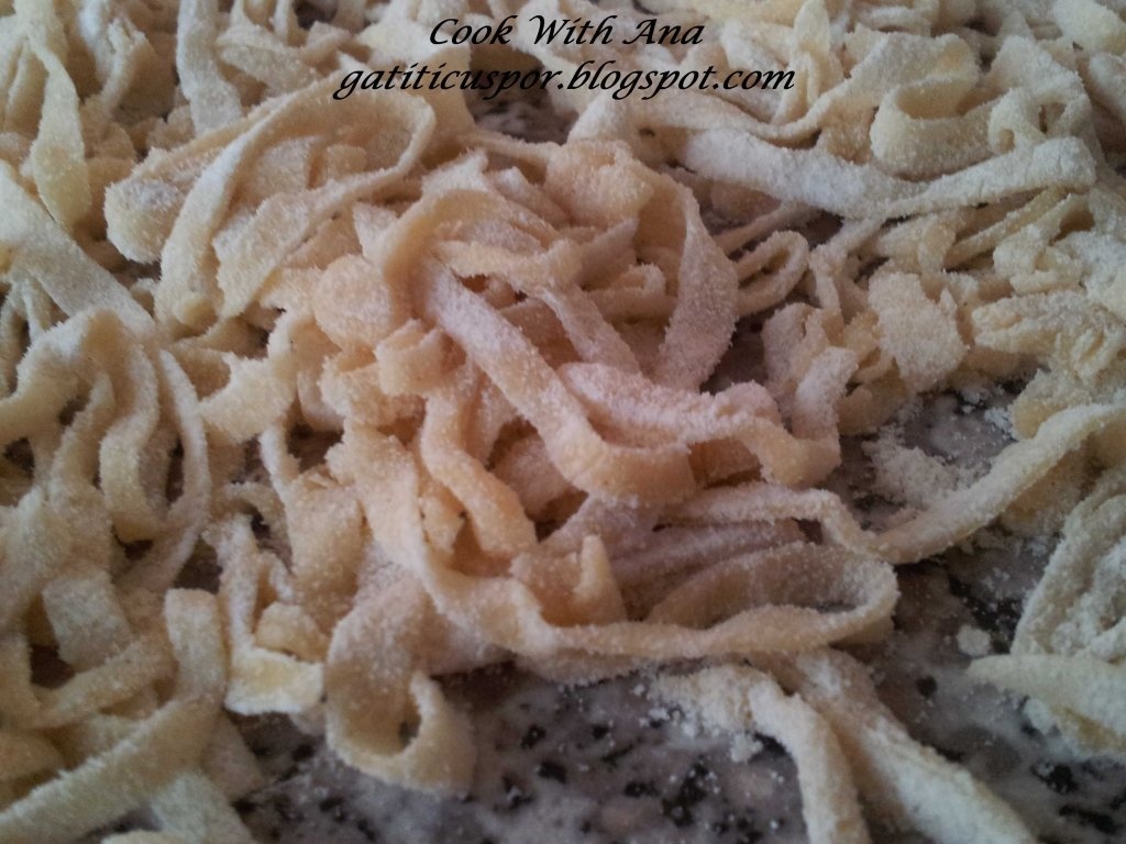 Supa De Pui Cu Taitei De Casa